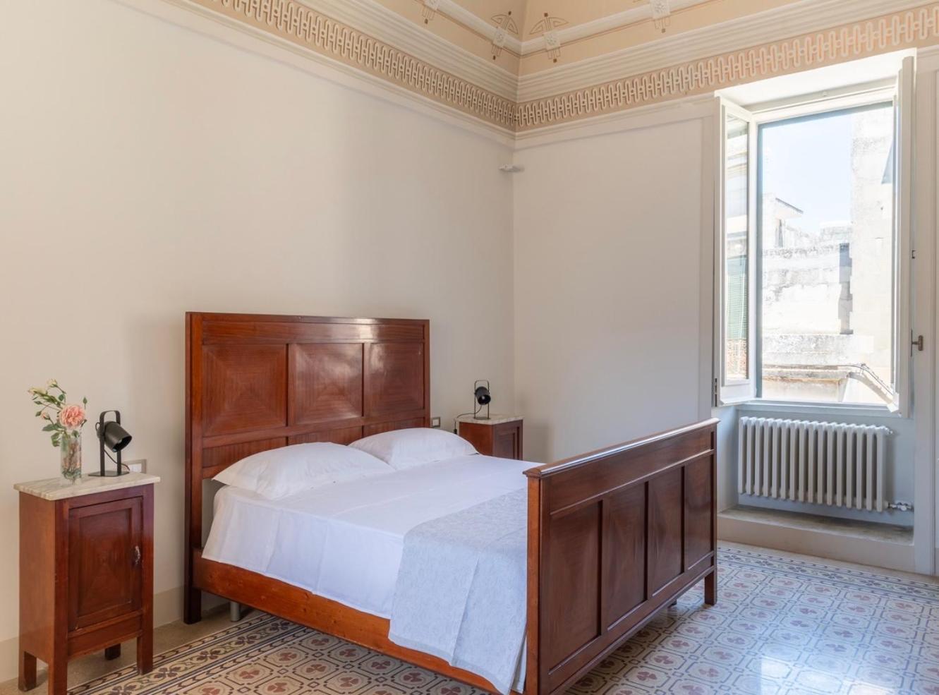 מאלייה Donna Zaira Rooms&Suites מראה חיצוני תמונה